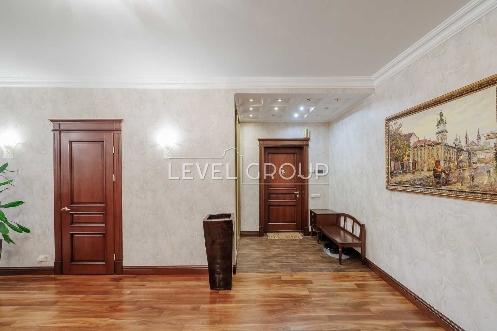 Продаж 4-к кімнатної квартири по вул. Щекавицька, Подільский