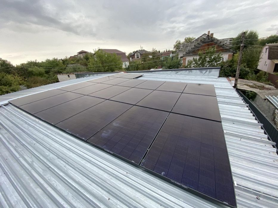 Новий сучасний таунхаус з сонячними панелями,2 км від проспекту Бажана