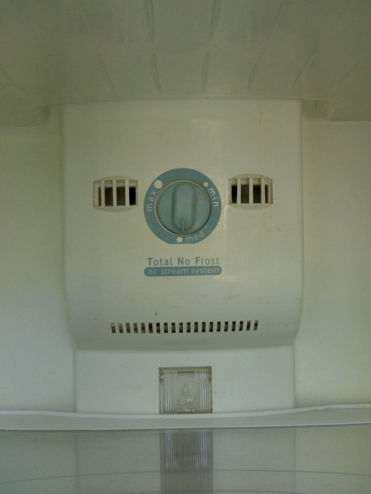 холодильник Whirlpool