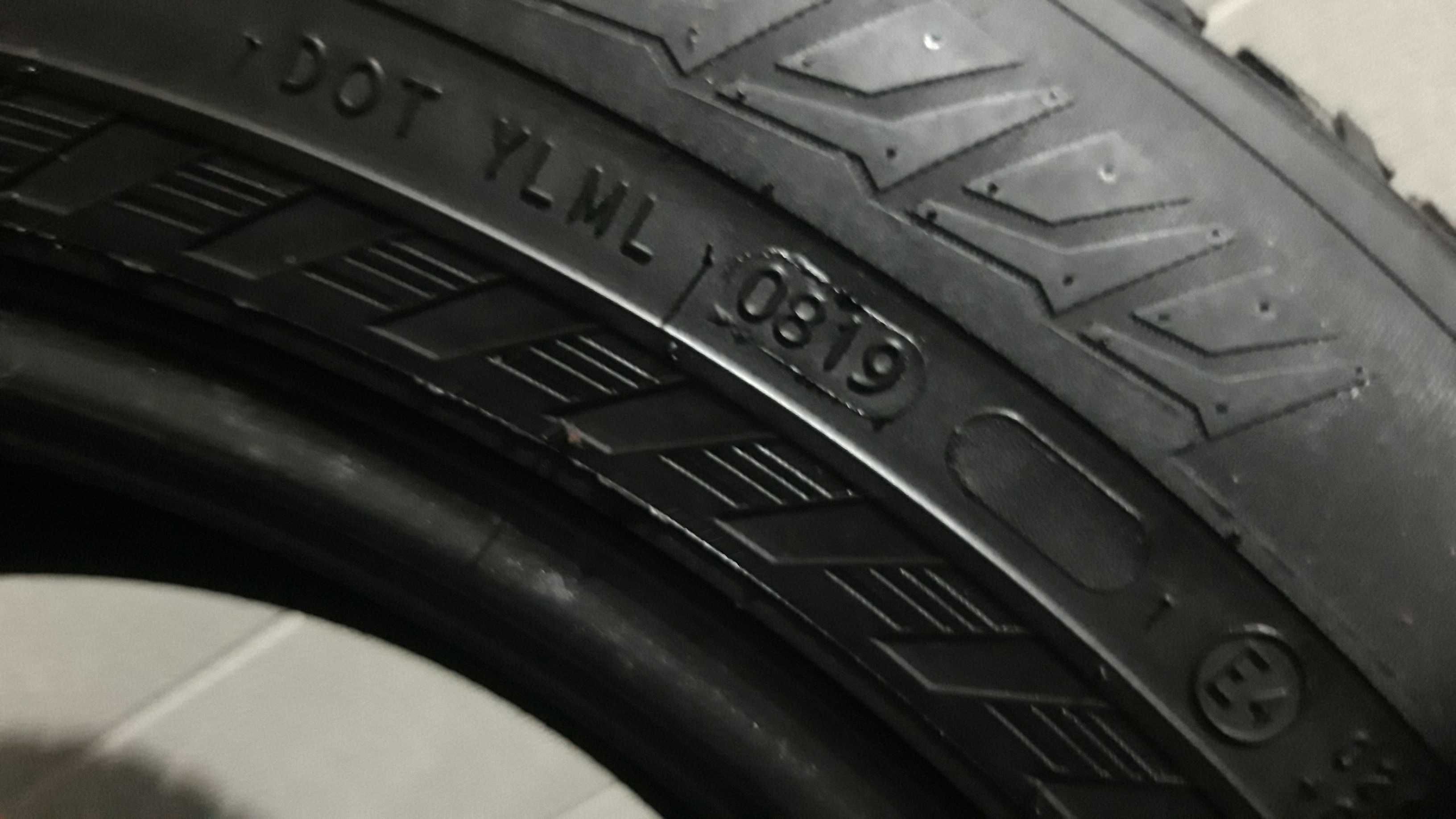 Opony Nokian R18  4x4  235/60  DOT0819  107H M+S