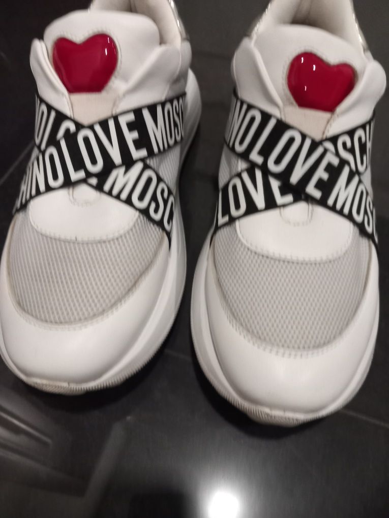 Sapatilhas Love Moschino 37