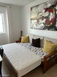 634302 - Quarto com várias camas em apartamento com 2 quartos