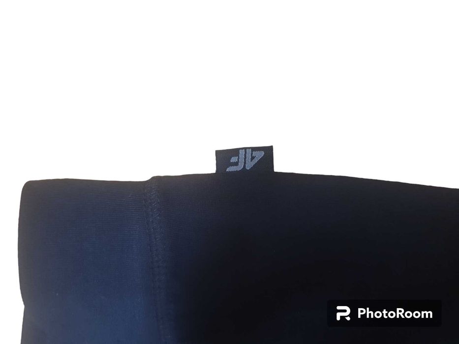 Spodnie damskie 3/4 4F czarne ( XS )