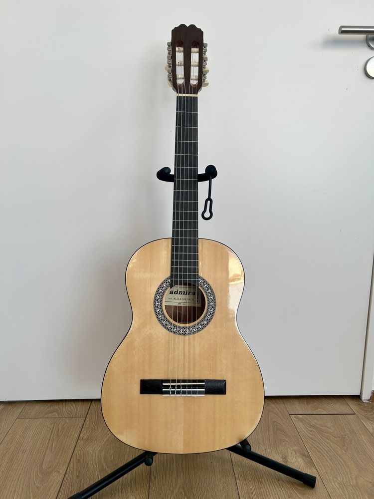 Guitarra 3/4 Admira com saco