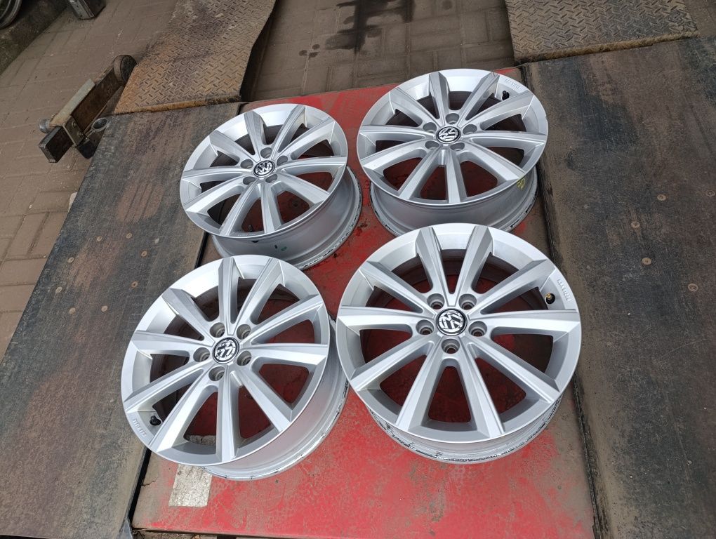 5x100 Felgi Aluminiowe 16" VW Polo 2G0 Fabia Ibiza 6JX16 ET45 KPL