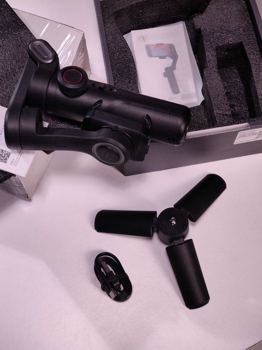 Триосьовий стабілізатор AOCHUAN SMART XE