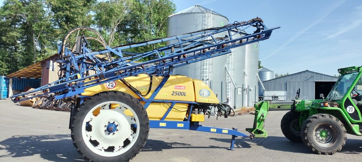 Opryskiwacz Caruelle 2500L 24/21M
