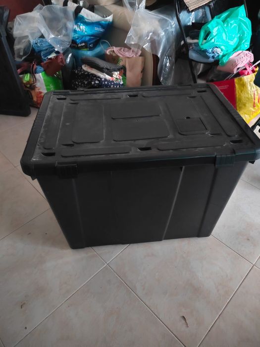 Caixa arrumação 180l