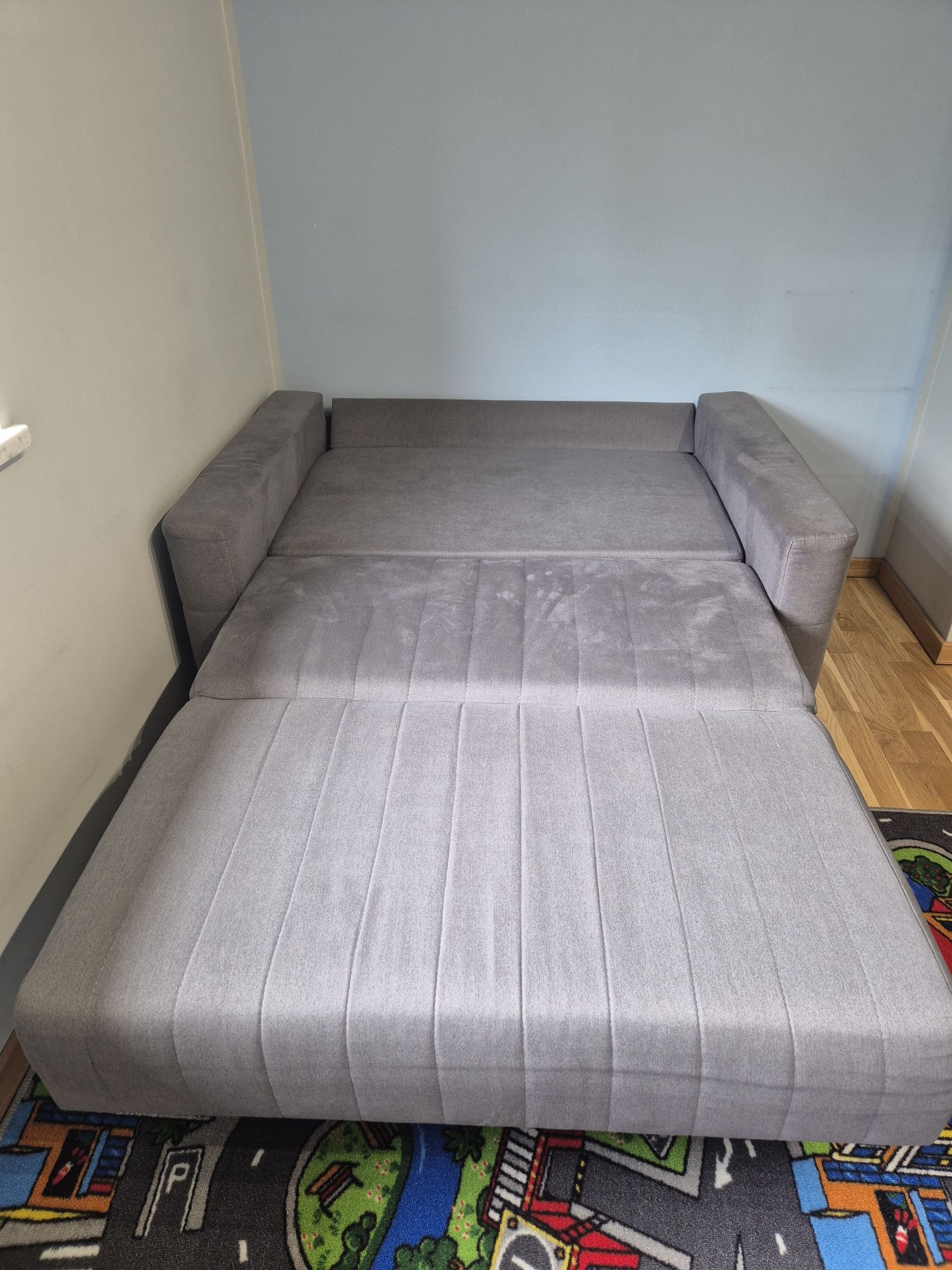 Sofa rozkładana 137 szerokości