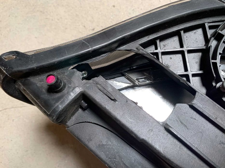 Mazda 3 III LIFT 09-13 XENON lampa przednia lewa