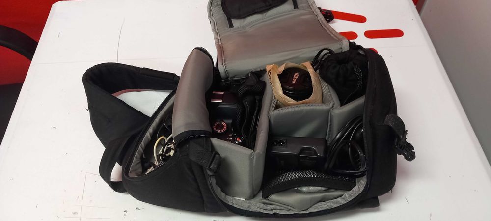 Máquina Fotográfica Nikon d60 + AF-S DX Nikkor 18-55 e 55-200mm+ acess