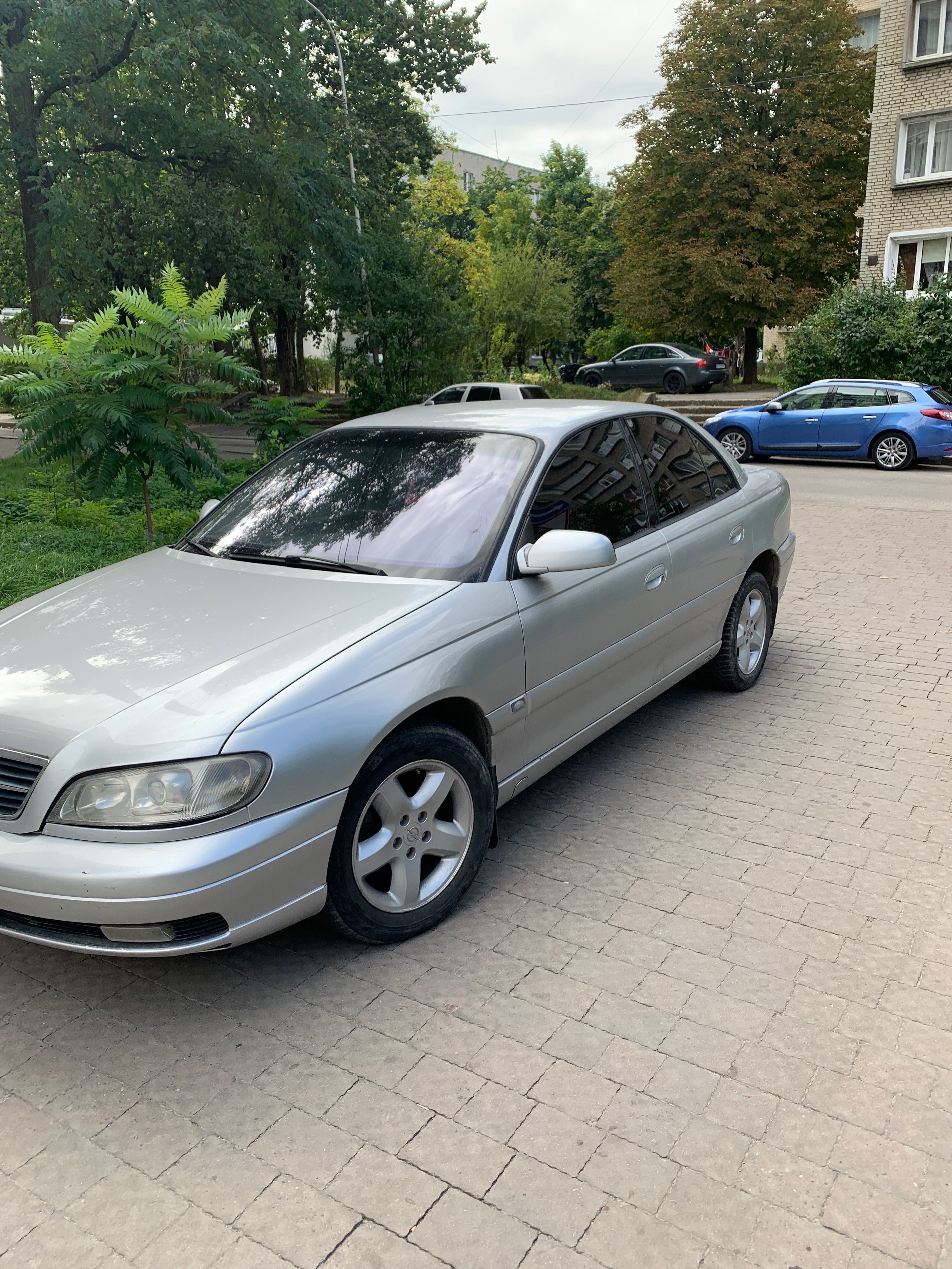 Opel omega срочний продаж.