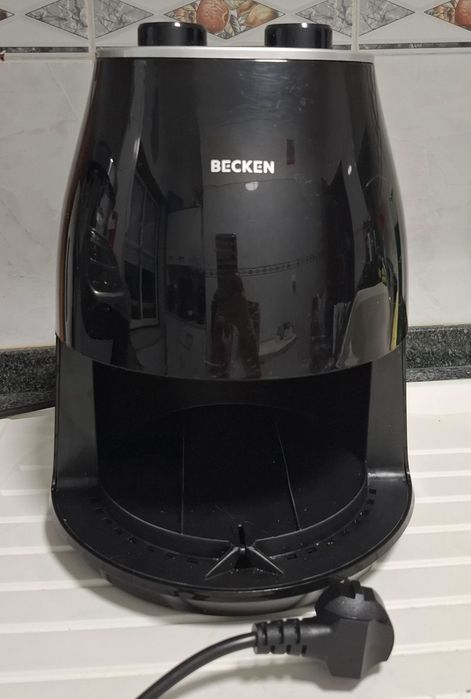 Fritadeira sem Óleo BECKEN BAF5437 (1.5 L - Preto)