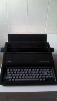 Máquina escrever elétrica