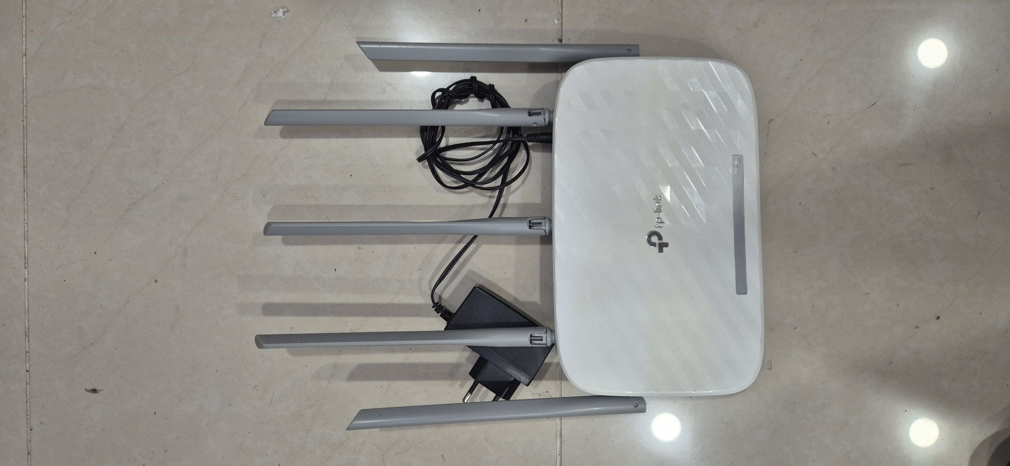 Router TP-Link Archer C60 Usado