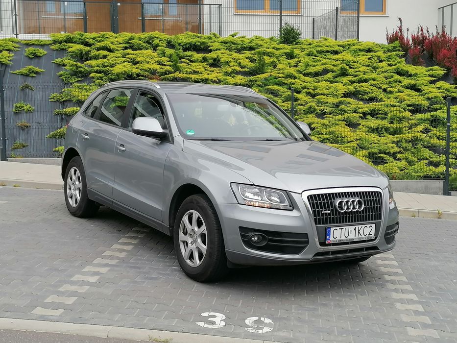 Audi Q5 / 2011 / Quattro / 2.0 TDI / Manual ///