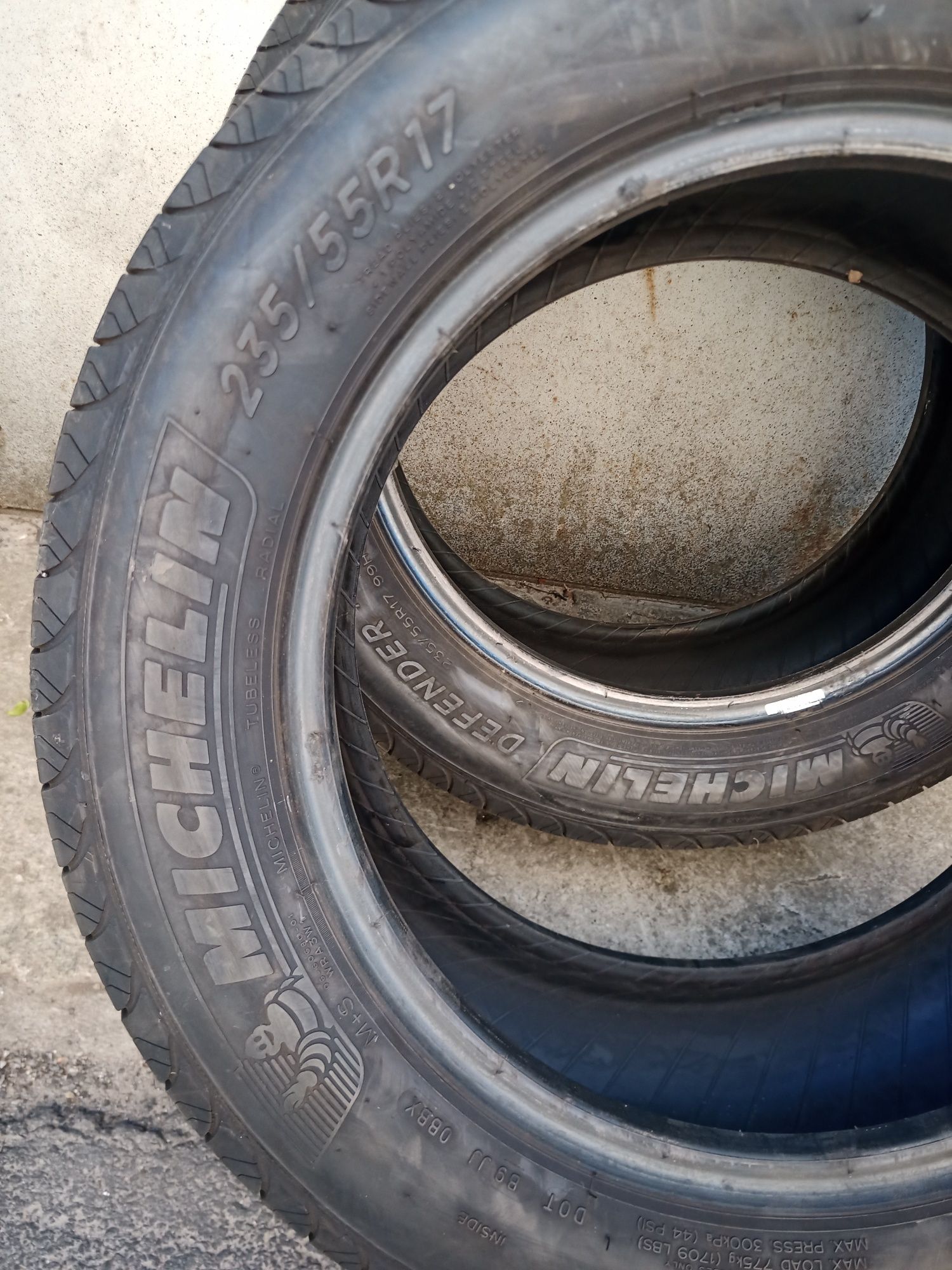 Шини всесезонні Michelin 235/55/R17