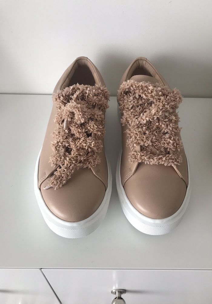 Sneakersy skórzane nude w stylu Vanda Novak GIANMARKO