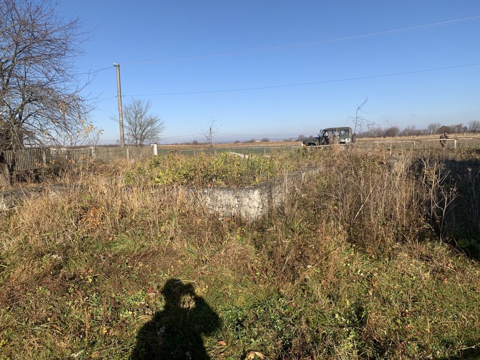 Земельна ділянька з фундаметом