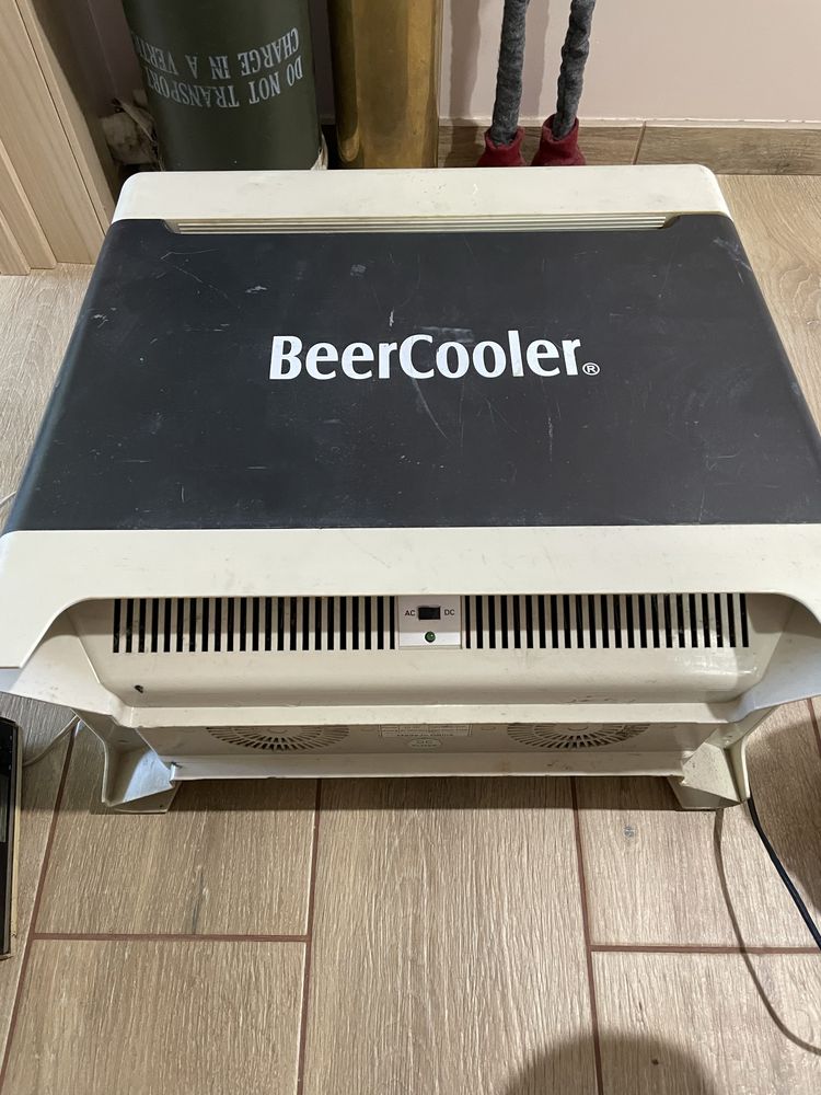 Портативний холодильник beer cooler