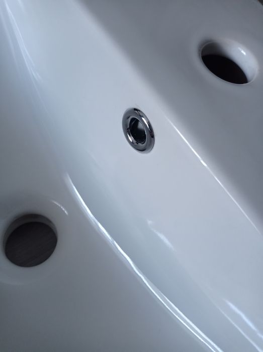 Sprzedam Umywalkę ceramiczną 55×48 cm – nowa, Twyford / Keramag