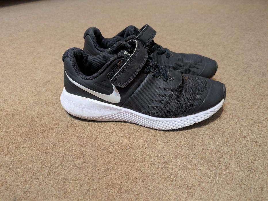 Продам кросівки nike