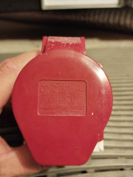 Cabo Trifásico + tomada 5 Condutores