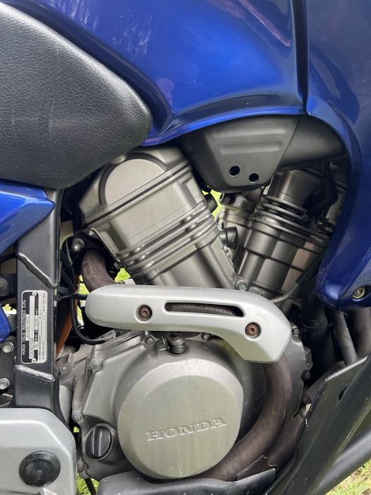 Honda Transalp 650 ŚWIEŻO PO SERWISIE