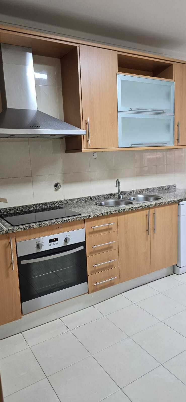 Alugam-se 3 quartos para estudantes em Barcelos frente ao IPCA 100ml;