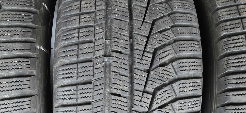 Opony zimowe Hankook 235/40/19