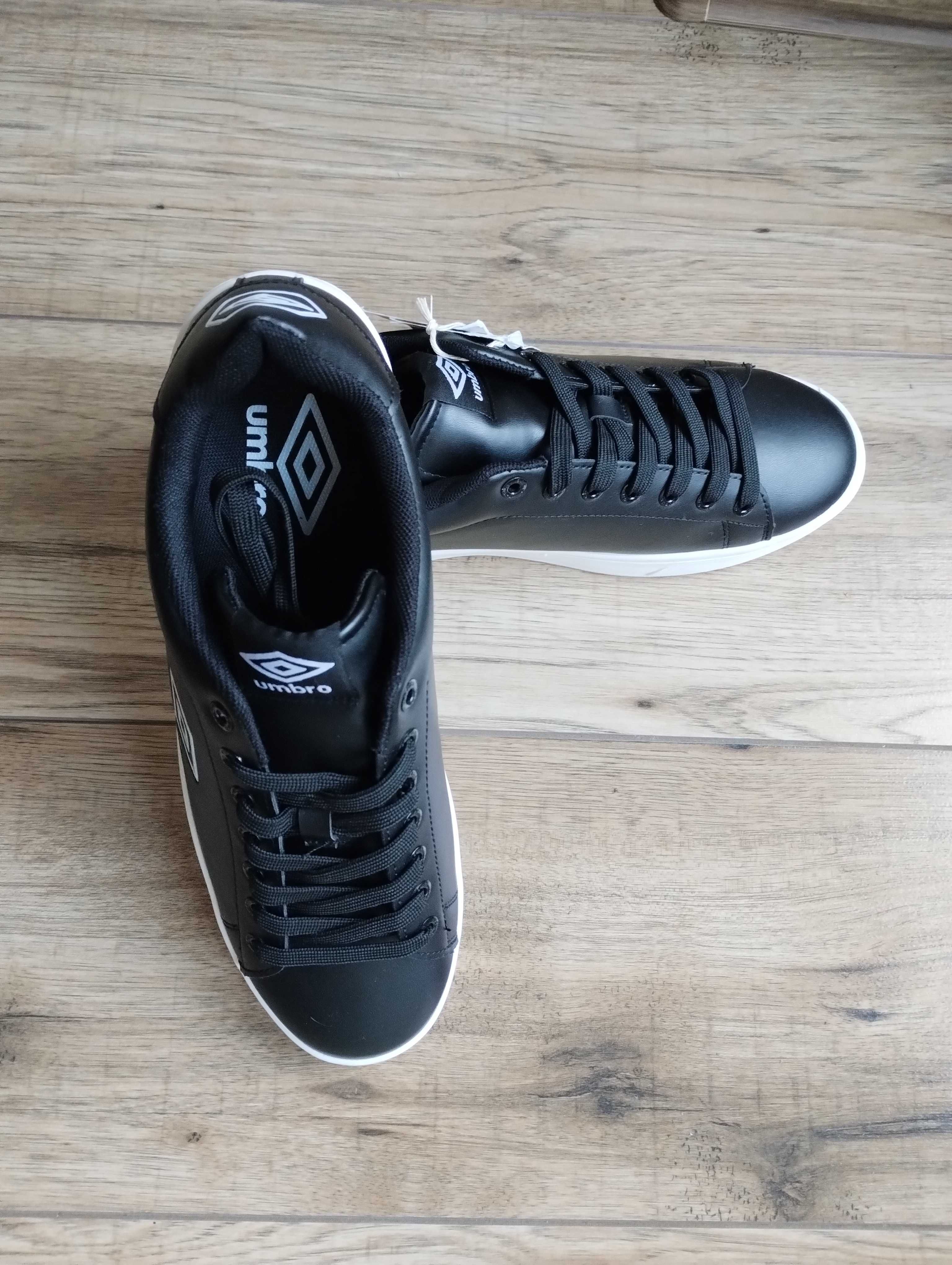 Buty sportowe Umbro rozmiar 43