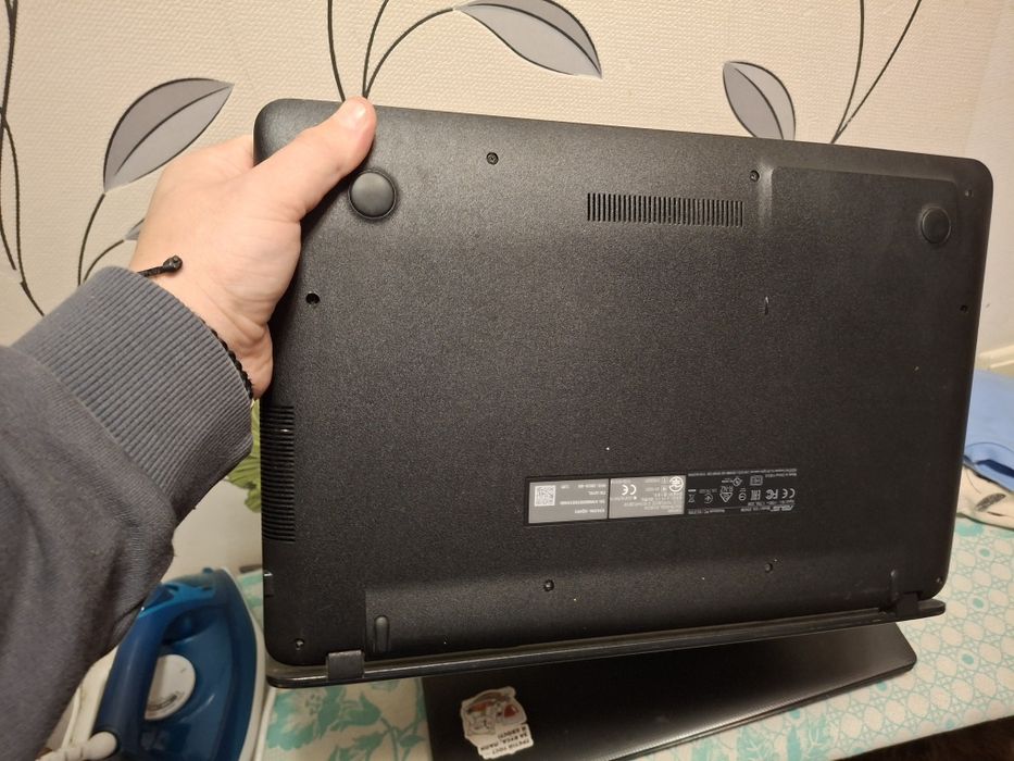 Ноутбук asus не працює