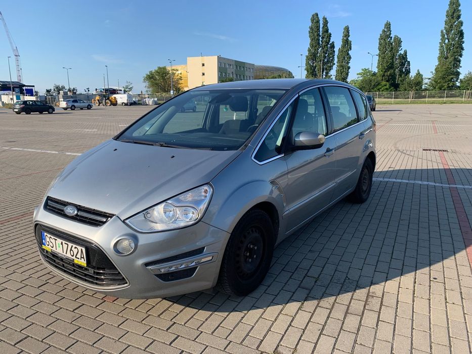 Ford S-Max 2011 • 7-osobowy • Hak • 2 komplety kół