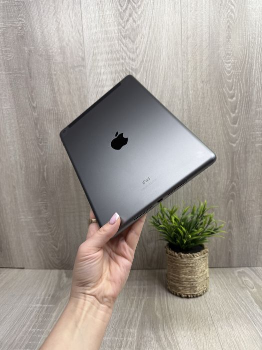 iPad 7 (2019) 32 GB, LTE + Wi-Fi