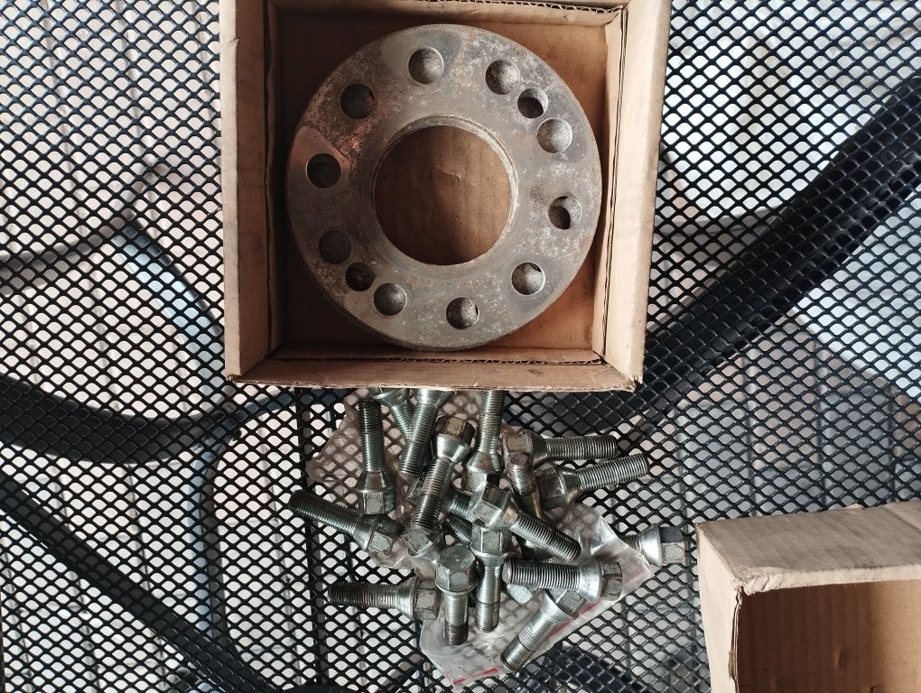Alufelgi platin r16 5x108 opony dystanse śruby pirścienie redukcyjne k