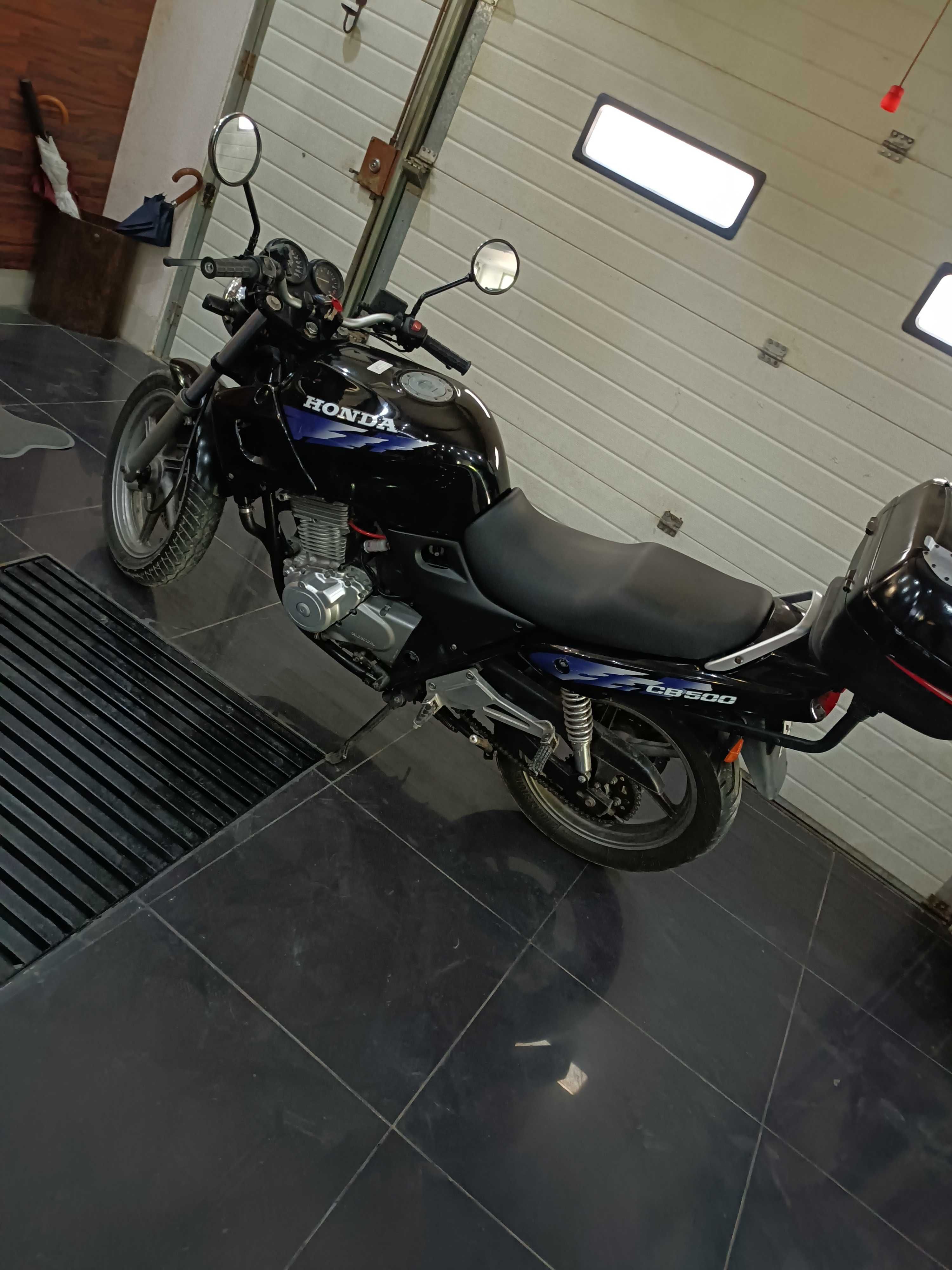 HONDA CB 500 com 57000 KM