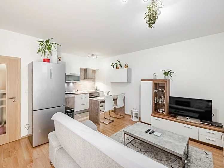 Квартира 3 кімнати 55 м² ,Прага