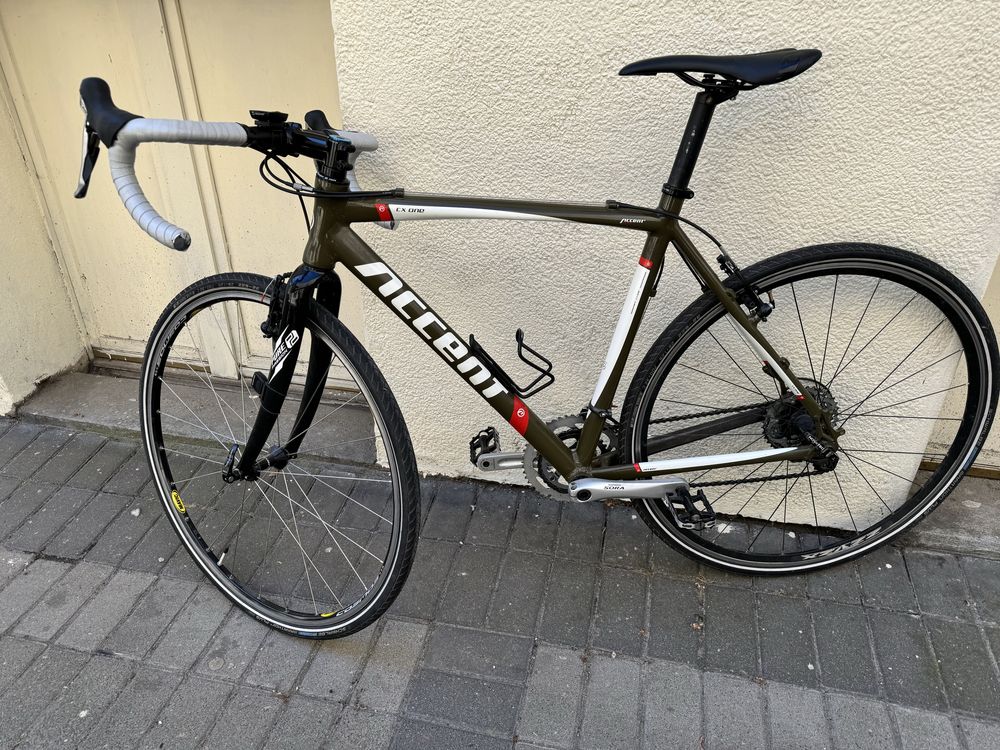 Rower przelajowy gravel Accent CX One rozm M 2x10 105 porządny osprzęt