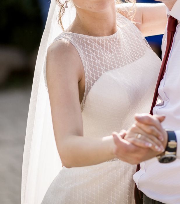 Весільна сукня А-силует колір айворі