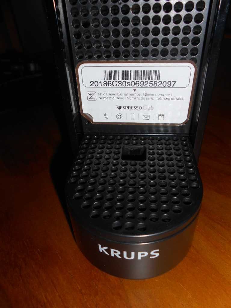 Máquina Café Krups Nespresso Avariada