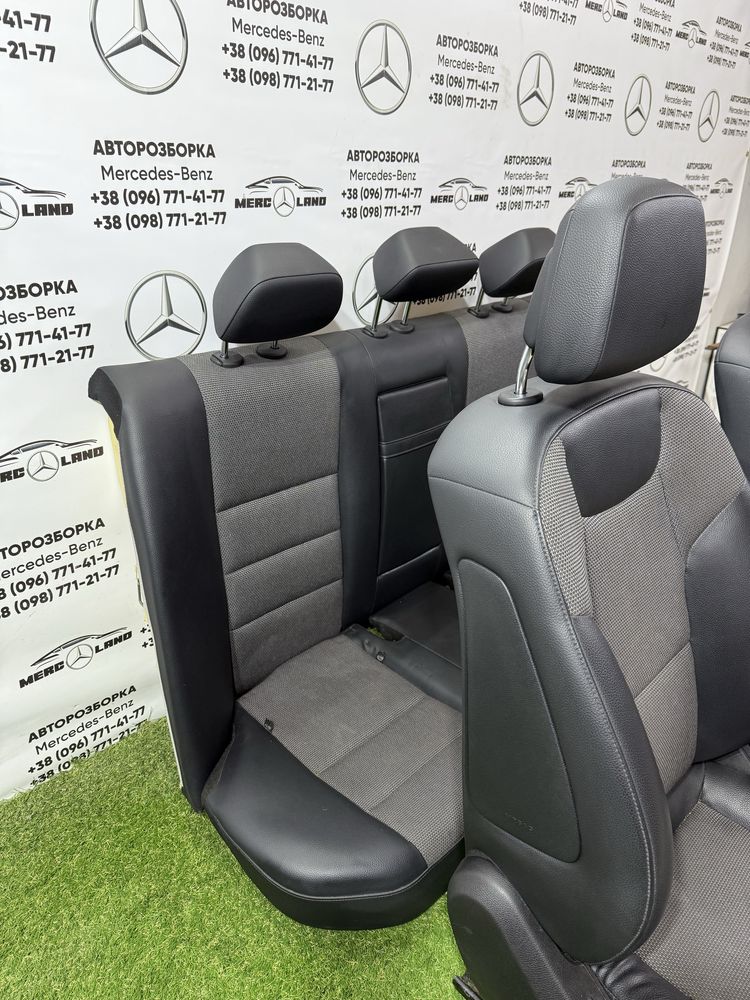 W204 Кожа комплектуючи салон карти сидіння Mercedes C-class Шрот