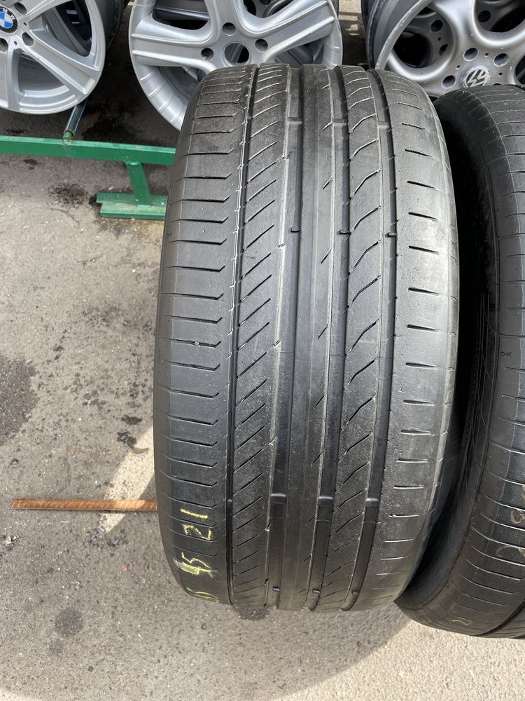 285/45R21 Continental