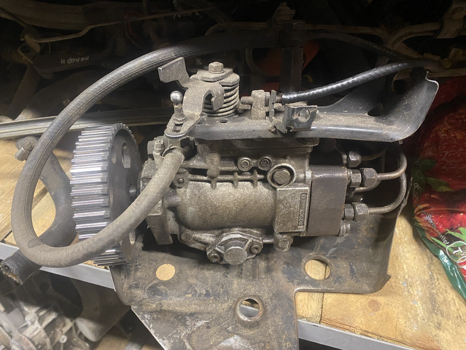 Тнвд насос високого тиску 1.6 д гольф джетта т2 т3 ауди