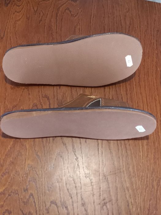 Skórzane pantofle/ laczki męskie, rozmiar 43