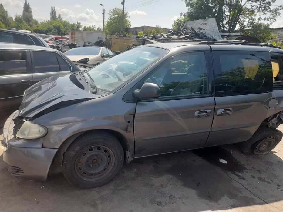 Авторазборка Dodge Ram Van 2005 року 2.5 Disel