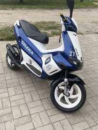 Скутер Gilera runner 50куб.см