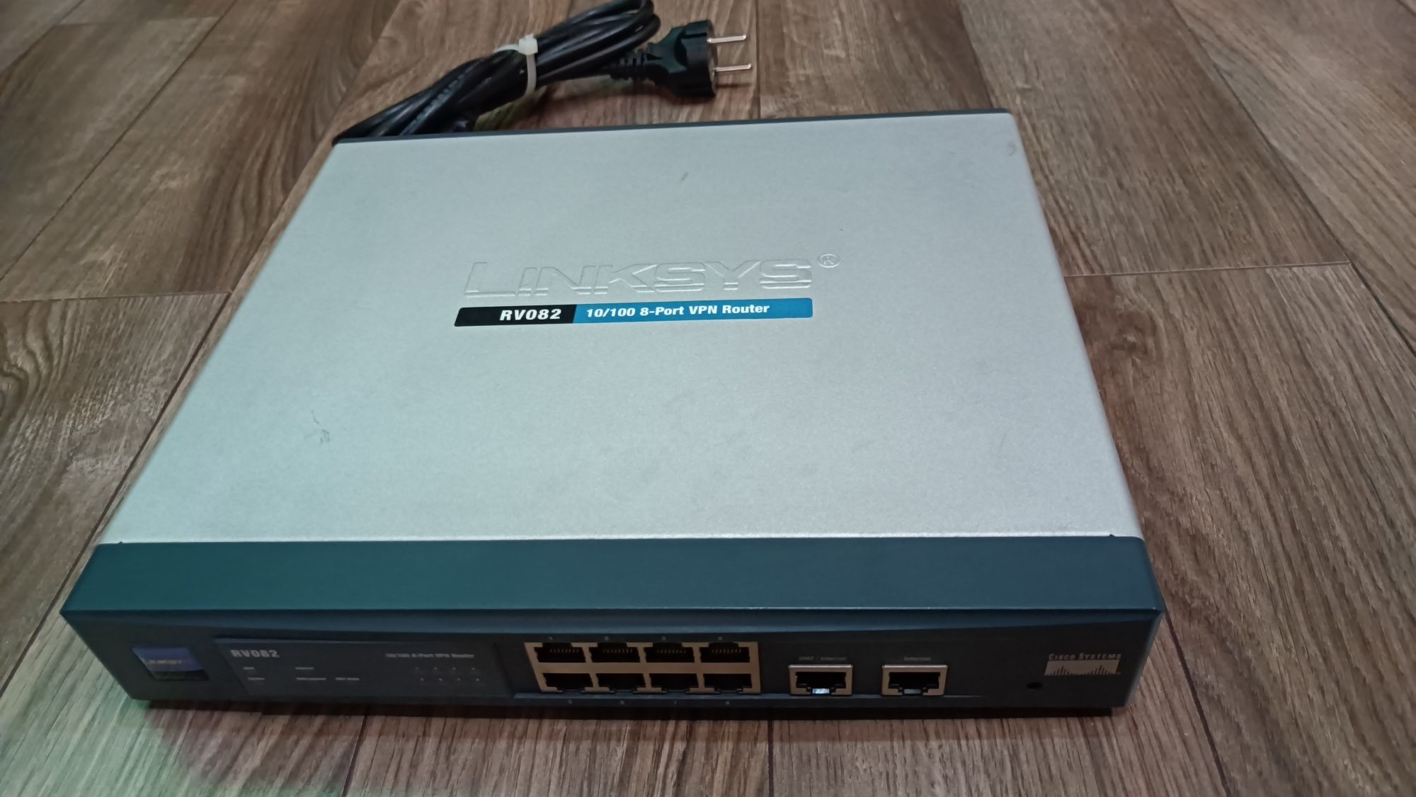 Router sieciowy Linksys RV082