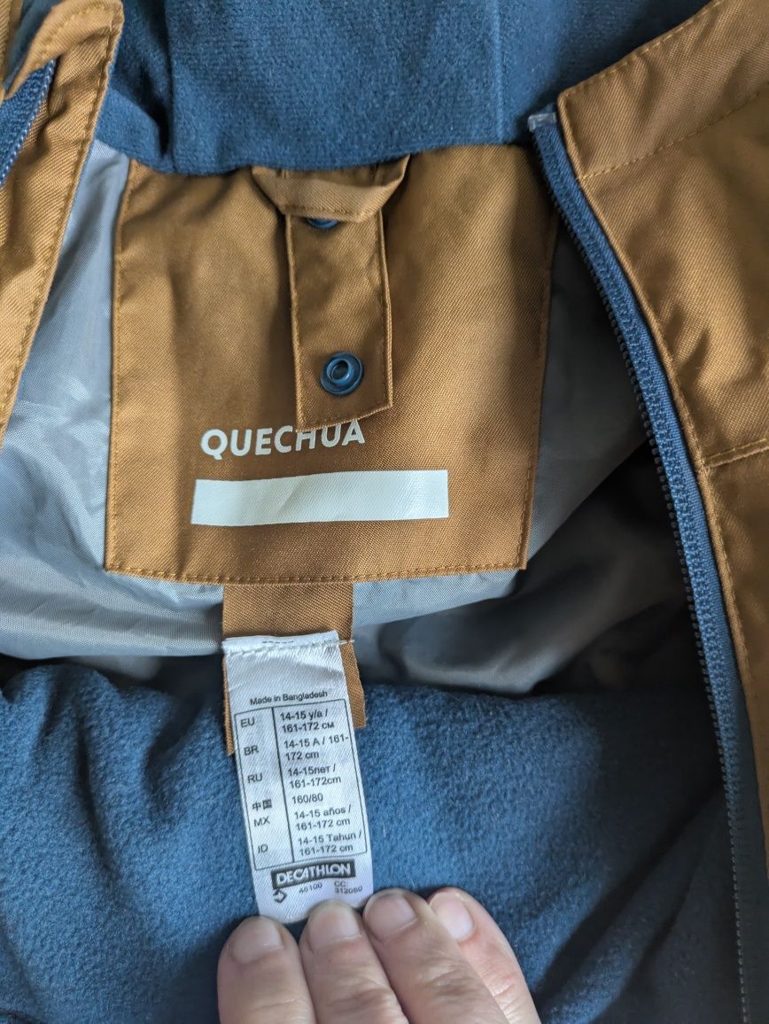 Przeciwdeszczowa przeciwwiatrowa kurtka quechua na 14-15 lat do  172cm