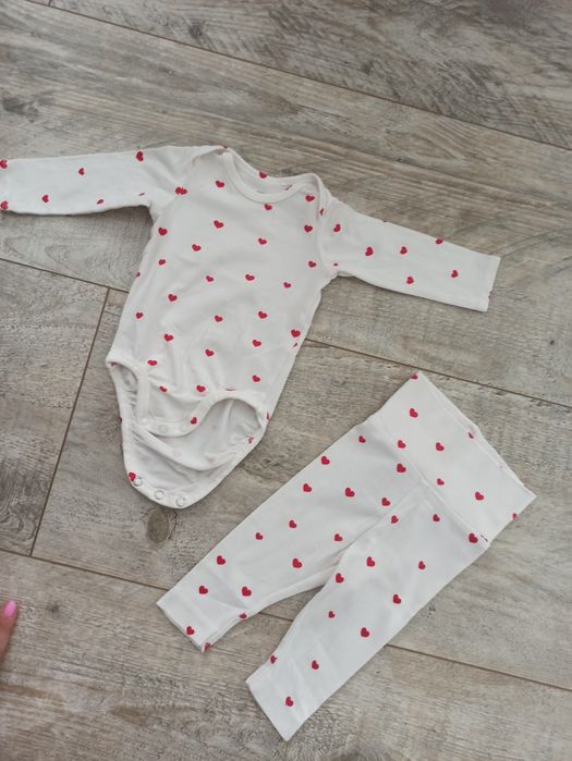 Komplet h&m rozmiar 62 body i leginsy