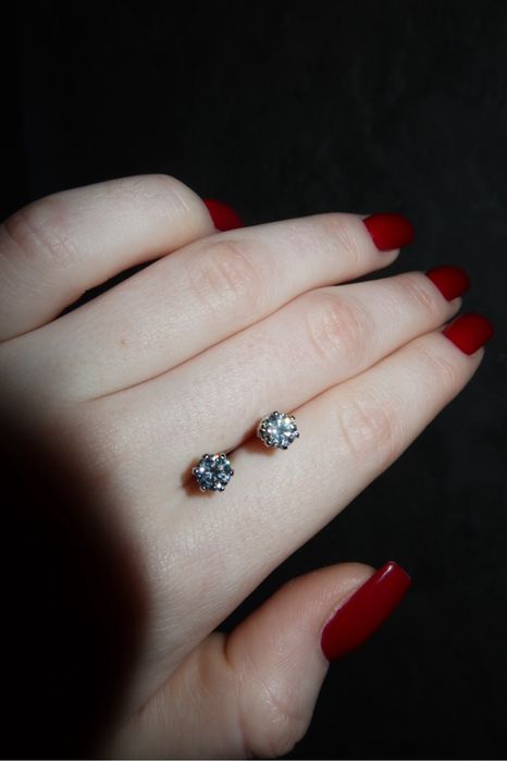 Срібні сережки з муасанітами 0,5 ct